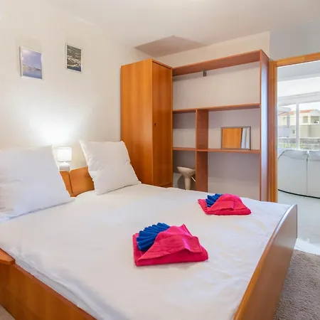 K & K Apartment Baska Voda